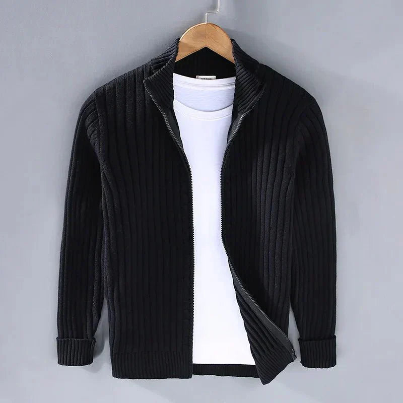 Cardigan Masculino com Zíper e Gola Alta - Outono/Inverno 2024